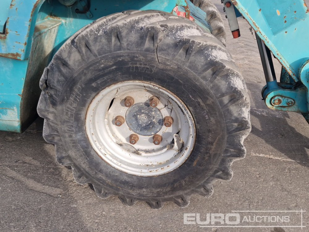 Telescopic handler Manitou BT420: picture 8