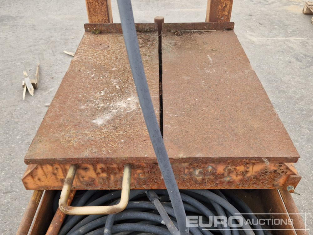 Norton Clipper ISC375 - Construction equipment: picture 5 Norton Clipper ISC375 - Construction equipment: picture 5