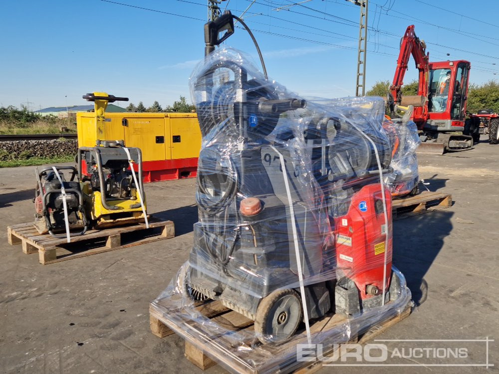 Pressure Washers (3 of) - Pressure washer: picture 3 Pressure Washers (3 of) - Pressure washer: picture 3