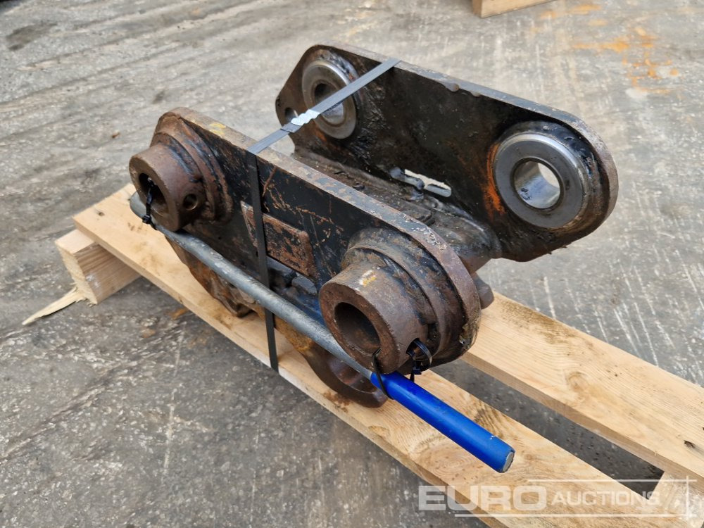 QH to suit Doosan DX62 - Quick coupler: picture 2 QH to suit Doosan DX62 - Quick coupler: picture 2