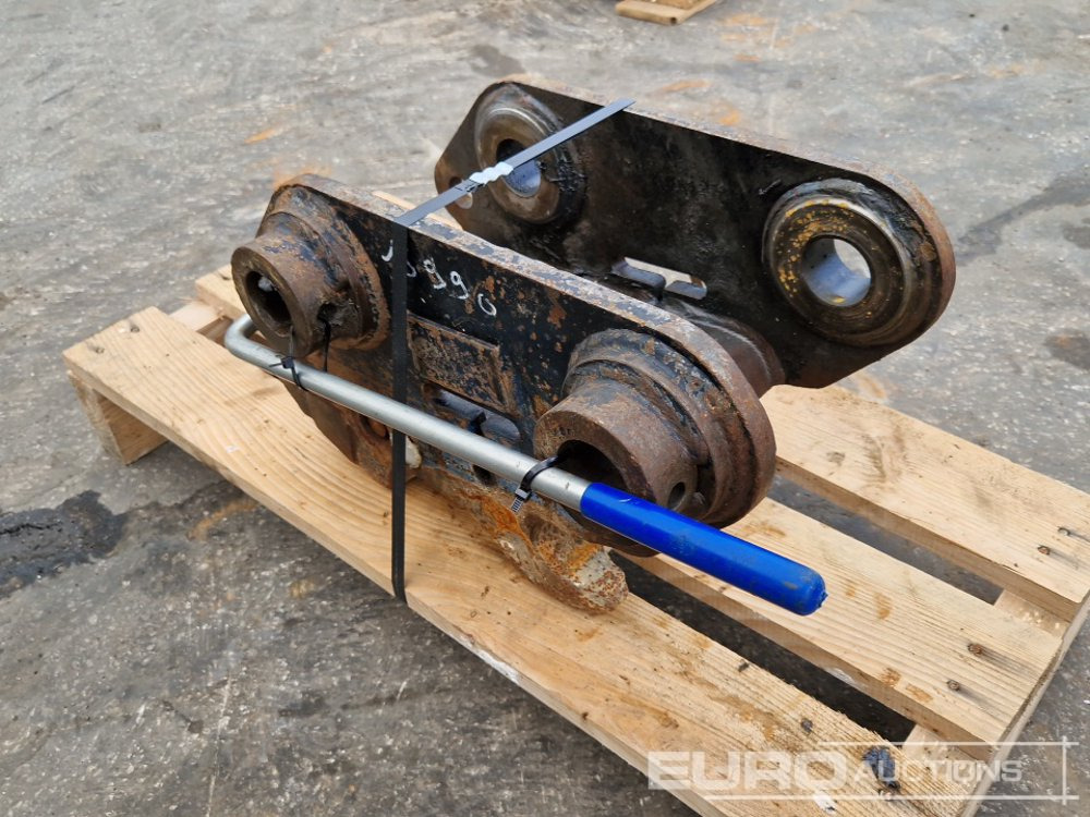 QH to suit Doosan DX62 - Quick coupler: picture 2 QH to suit Doosan DX62 - Quick coupler: picture 2