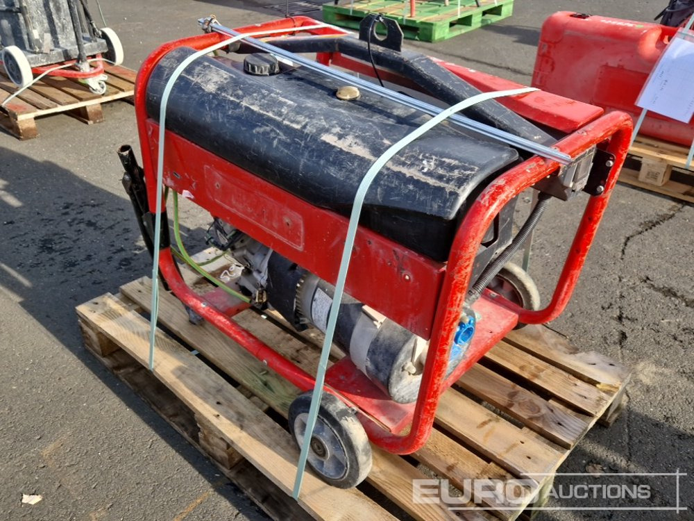 SDMO PERFORM 6500 XL - Generator set: picture 4 SDMO PERFORM 6500 XL - Generator set: picture 4