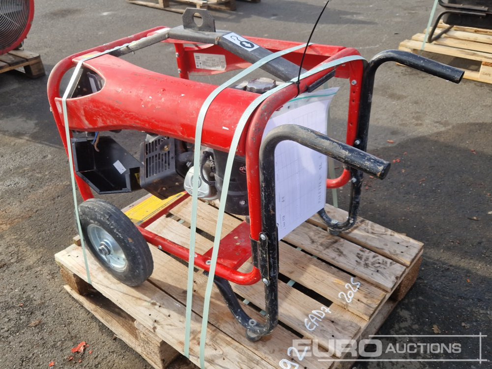 SDMO Perform 3000 - Generator set: picture 2 SDMO Perform 3000 - Generator set: picture 2