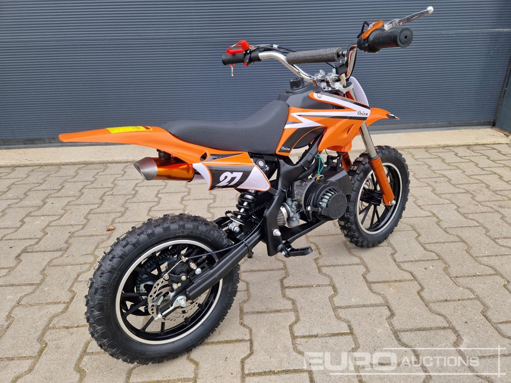 Unused DIRTBIKE 50R-D705 49CC Kids Petrol Motorbike, Automatic - Side-by-side/ ATV: picture 5 Unused DIRTBIKE 50R-D705 49CC Kids Petrol Motorbike, Automatic - Side-by-side/ ATV: picture 5