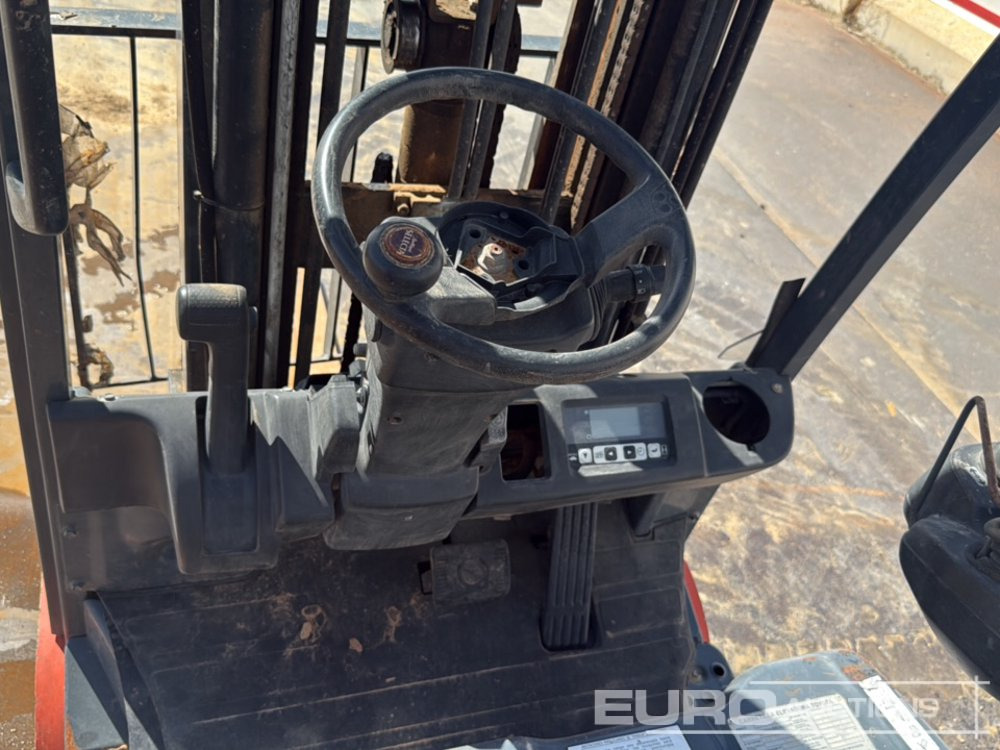 Electric forklift 2015 Toyota 8FBET18: picture 10