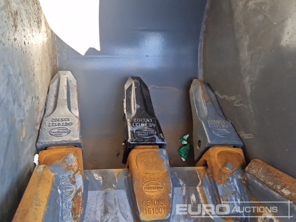 Strickland BT13 - Bucket: picture 5 Strickland BT13 - Bucket: picture 5