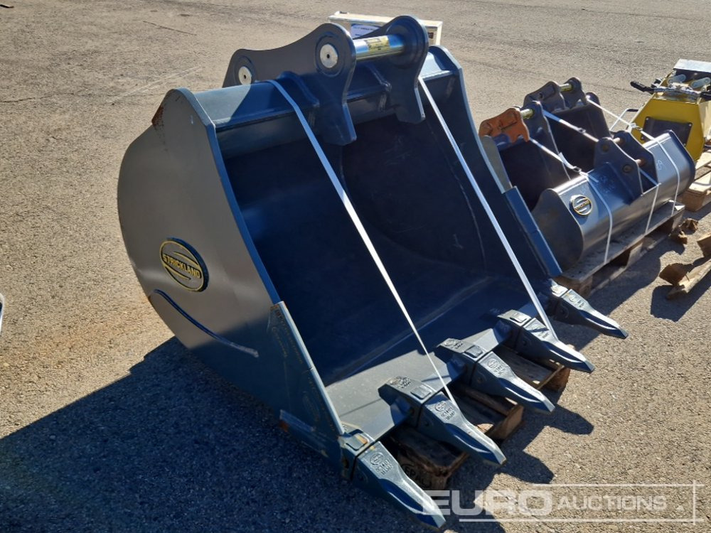 Strickland BT13 - Bucket: picture 1 Strickland BT13 - Bucket: picture 1