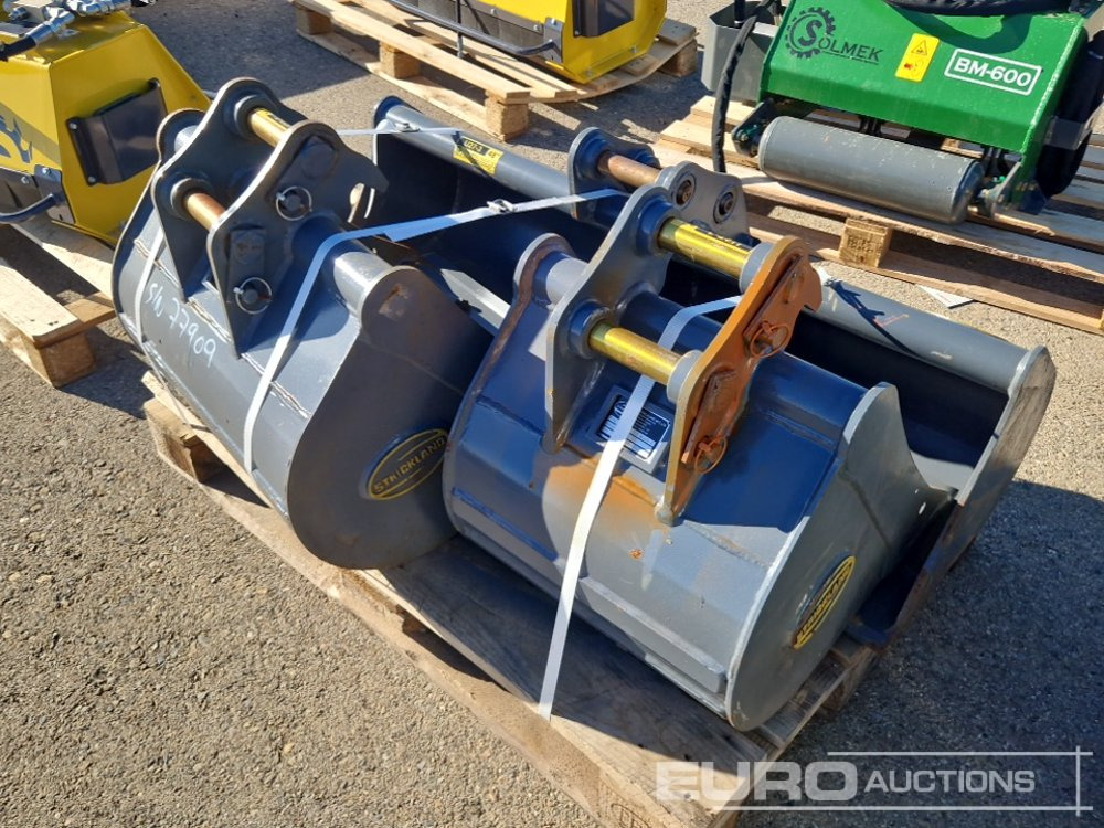 Strickland Set of U27 18" Digging Bucket (S/N 5031006040), U27 24' Digging Bucket (S/N 5025210098BD), U27 348D Cleaning Bucket (S/N 502450674) - Bucket: picture 2 Strickland Set of U27 18" Digging Bucket (S/N 5031006040), U27 24' Digging Bucket (S/N 5025210098BD), U27 348D Cleaning Bucket (S/N 502450674) - Bucket: picture 2