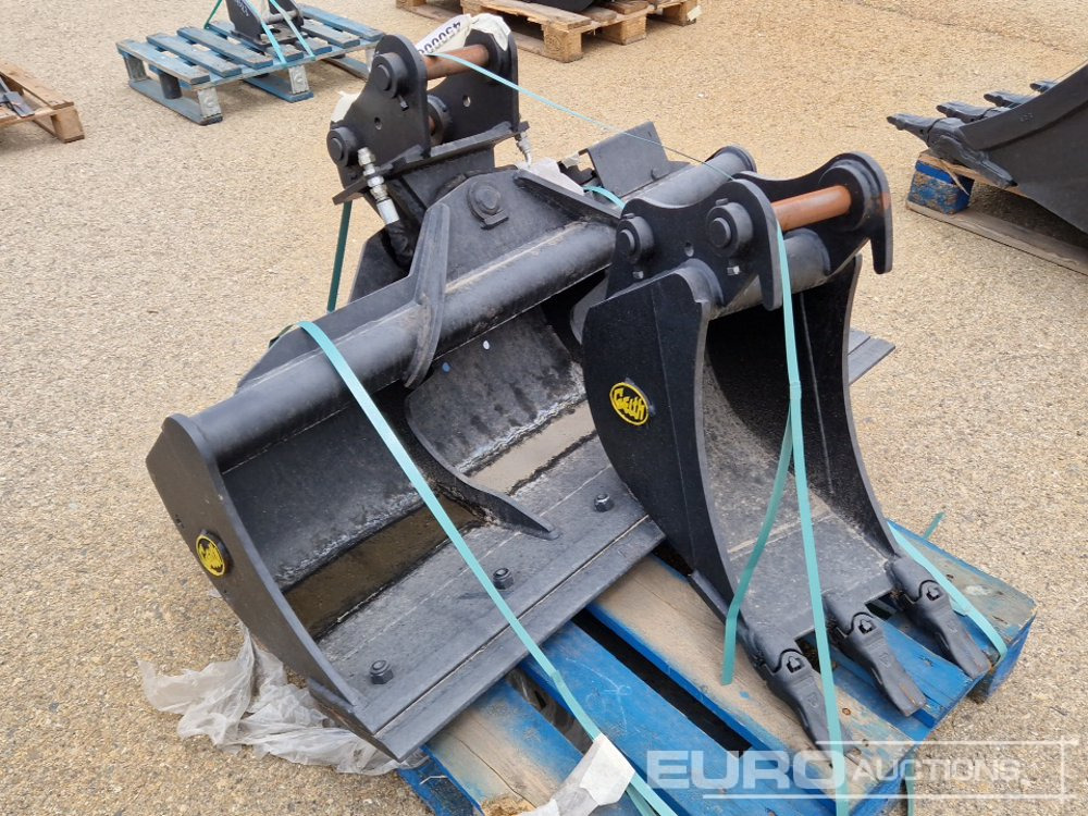 Unused Geith AT2.8R 48" Tilt Ditching Bucket, H03 12" Digging Bucket 35mm Pin to suit Mini Excavator - Bucket: picture 4 Unused Geith AT2.8R 48" Tilt Ditching Bucket, H03 12" Digging Bucket 35mm Pin to suit Mini Excavator - Bucket: picture 4