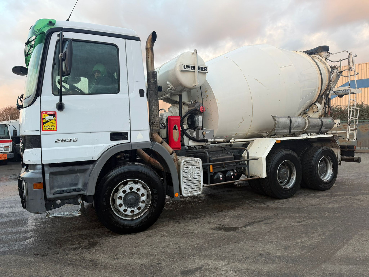 Camion béton Mercedes Benz Arocs 2636 6x4 FR-903-ND - Concrete mixer truck: picture 2 Camion béton Mercedes Benz Arocs 2636 6x4 FR-903-ND - Concrete mixer truck: picture 2