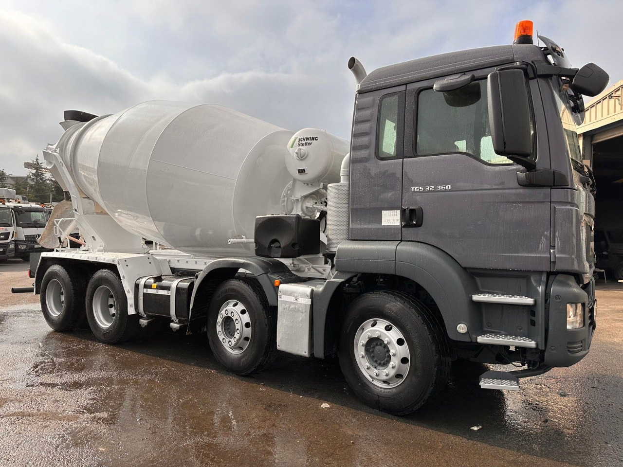 MAN TGS 32.360 - Concrete mixer truck: picture 2 MAN TGS 32.360 - Concrete mixer truck: picture 2