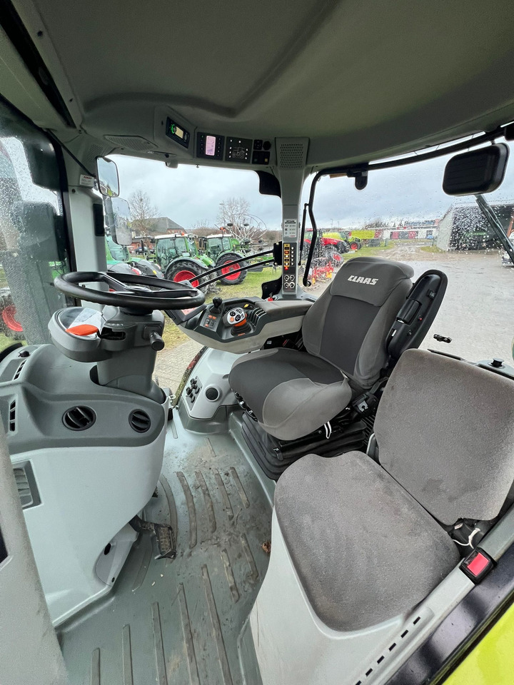 Claas Axion 930 - Farm tractor: picture 3 Claas Axion 930 - Farm tractor: picture 3