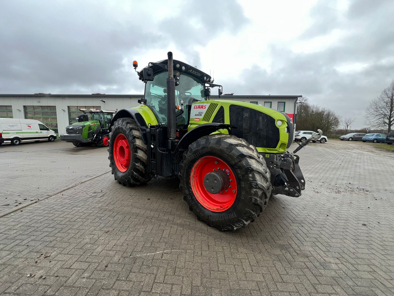 Claas Axion 930 - Farm tractor: picture 1 Claas Axion 930 - Farm tractor: picture 1