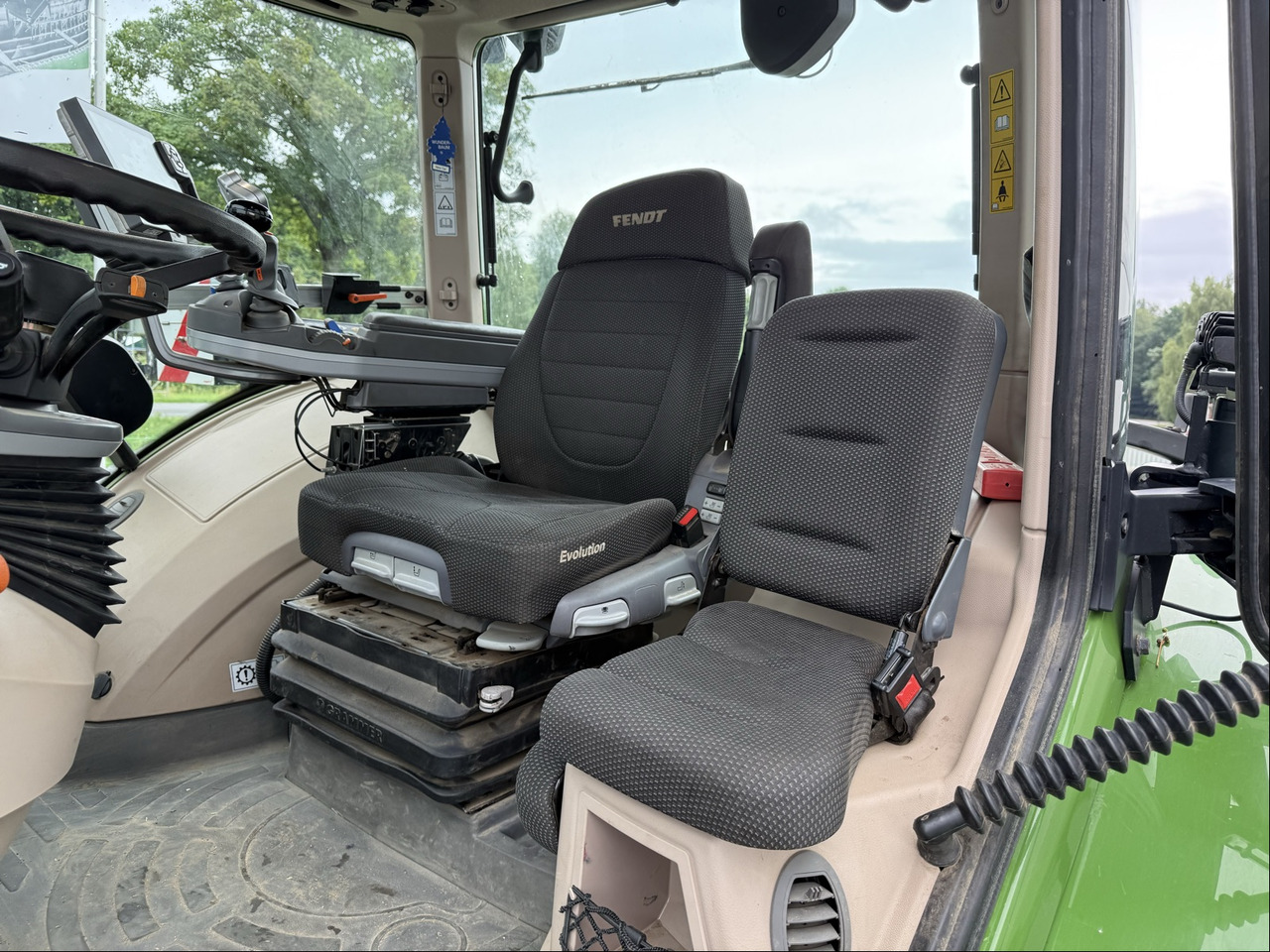 Fendt 1042 Vario Gen2 ProfiPlus - Farm tractor: picture 3 Fendt 1042 Vario Gen2 ProfiPlus - Farm tractor: picture 3