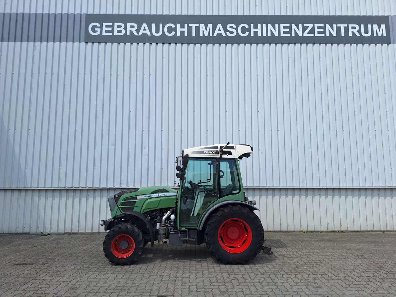 Fendt 209 VF Vario - Farm tractor: picture 1 Fendt 209 VF Vario - Farm tractor: picture 1