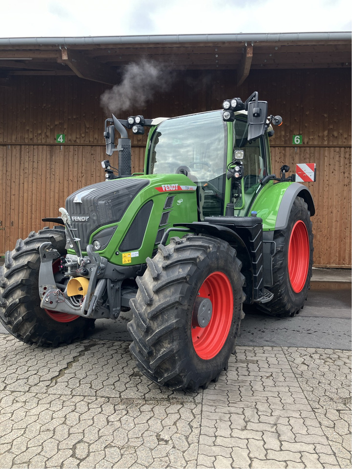 Fendt 724 Vario Gen6 Power Setting2 - Farm tractor: picture 1 Fendt 724 Vario Gen6 Power Setting2 - Farm tractor: picture 1