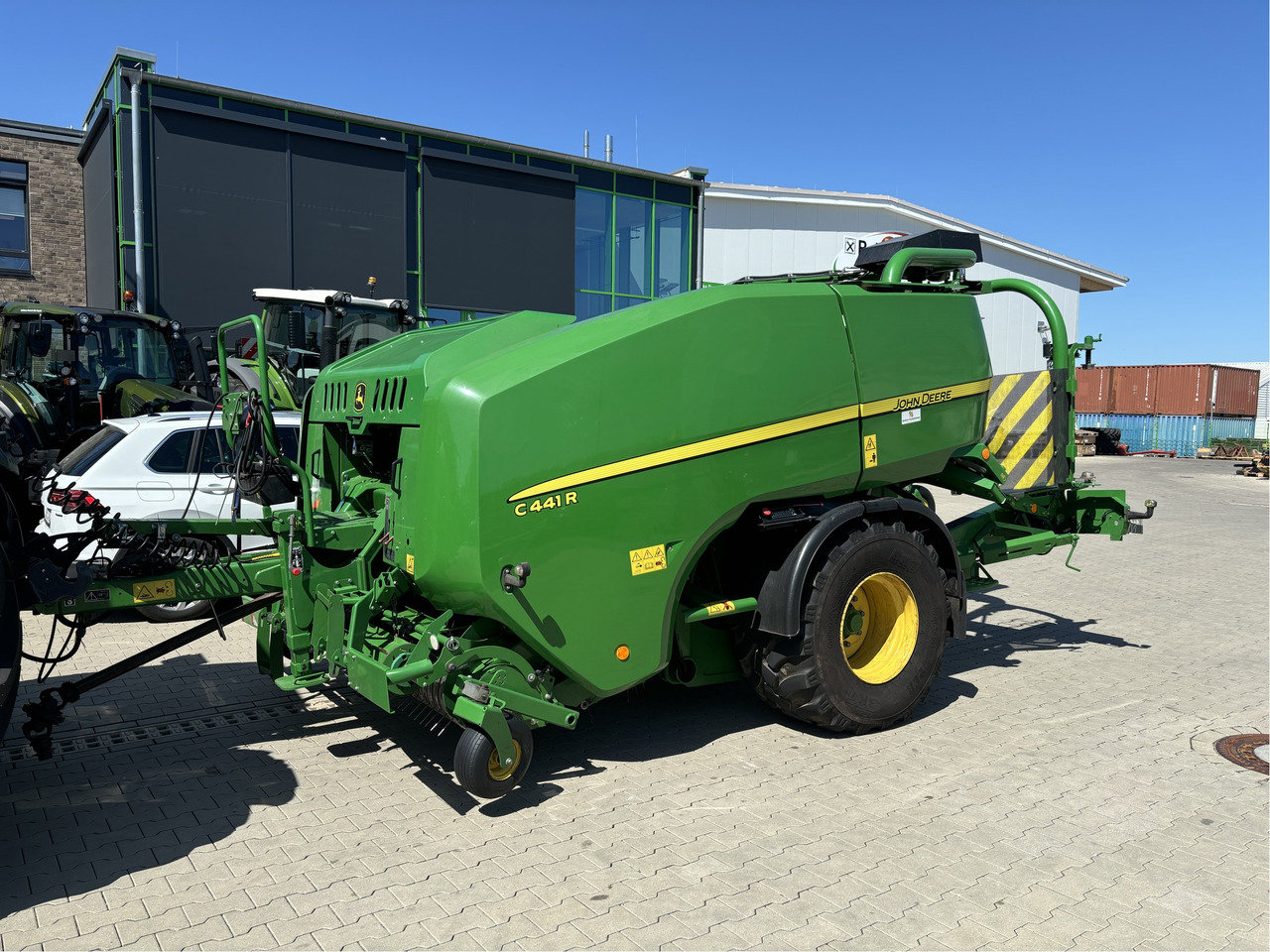 John Deere Presswickelkombination C441R - Hay and forage equipment: picture 1 John Deere Presswickelkombination C441R - Hay and forage equipment: picture 1