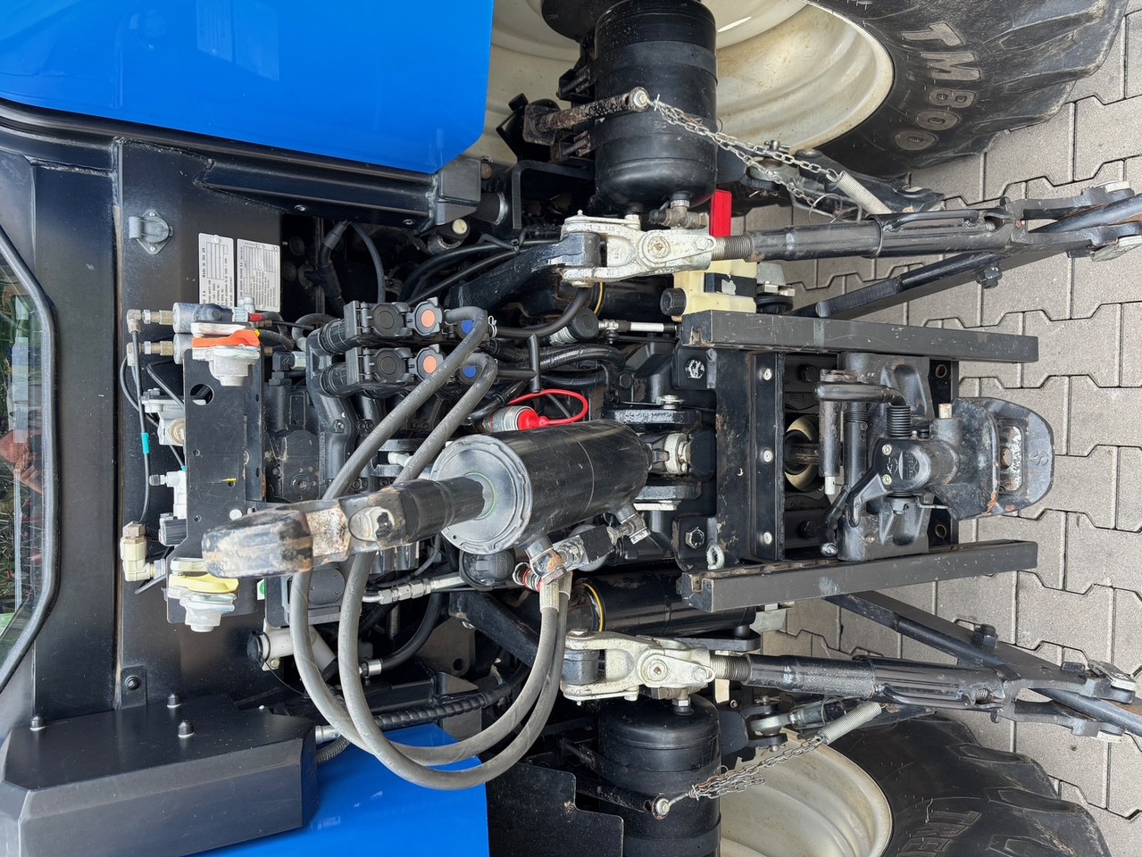 New Holland T6.140 Auto Command - Farm tractor: picture 5 New Holland T6.140 Auto Command - Farm tractor: picture 5