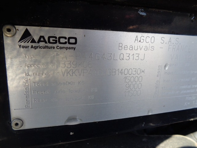 Valtra S274 - Farm tractor: picture 2 Valtra S274 - Farm tractor: picture 2