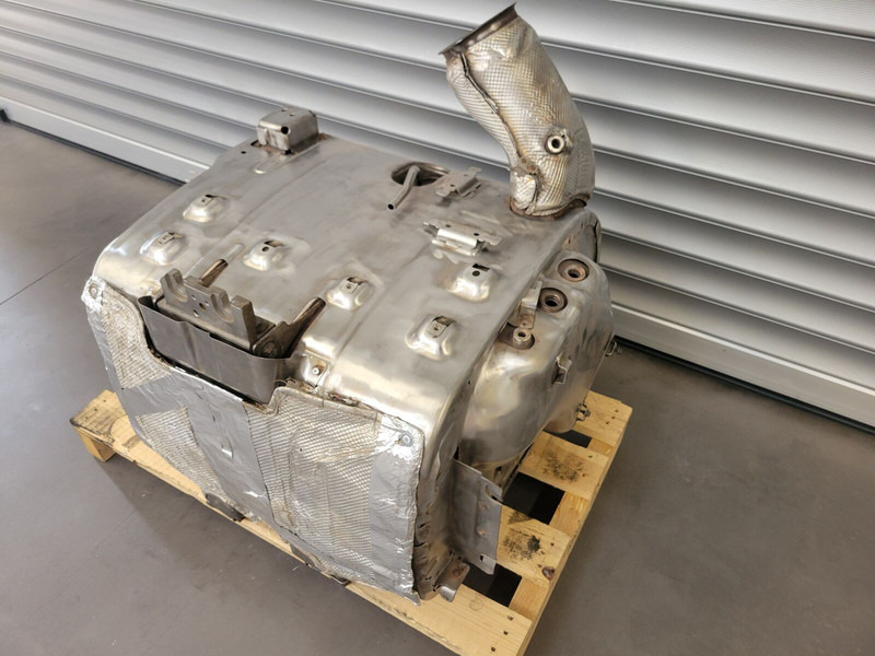 DAF 106 XF - Catalytic converter for Truck: picture 3 DAF 106 XF - Catalytic converter for Truck: picture 3