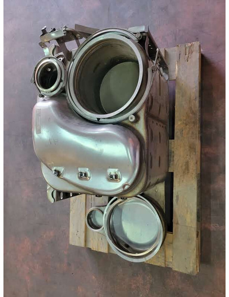 Renault Euro 6 - Catalytic converter for Truck: picture 3 Renault Euro 6 - Catalytic converter for Truck: picture 3