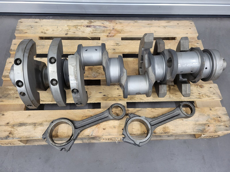 Scania DC16 - V8 - Crankshaft for Truck: picture 2 Scania DC16 - V8 - Crankshaft for Truck: picture 2