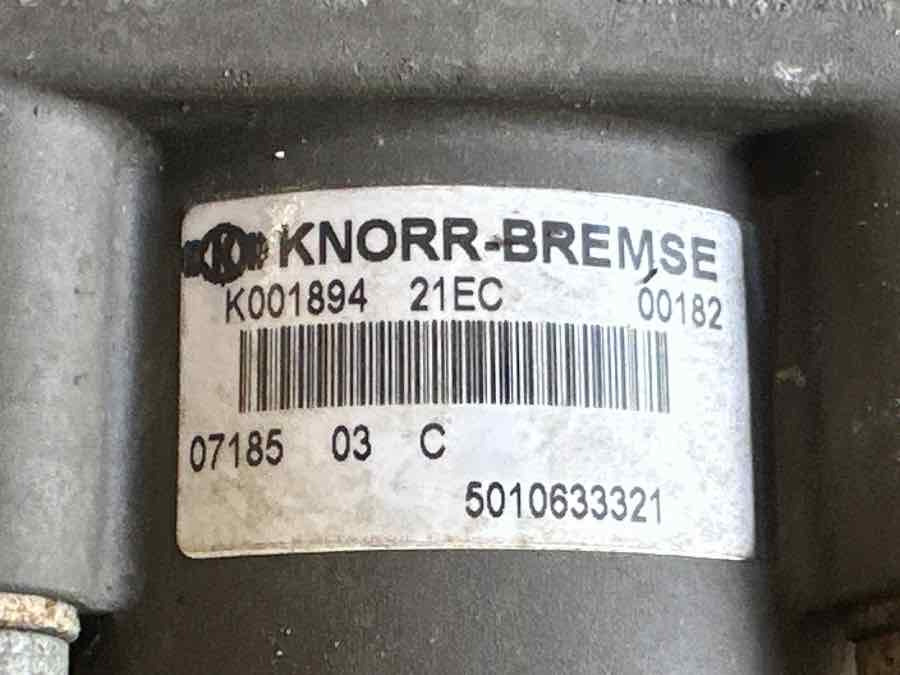VOLVO FOOT BRAKE VALVE 21390592 - Brake valve for Truck: picture 3 VOLVO FOOT BRAKE VALVE 21390592 - Brake valve for Truck: picture 3