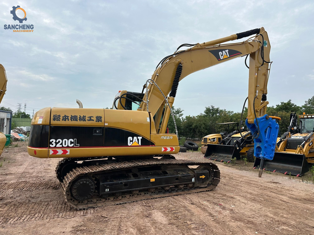 CAT 320CL excavator with hammer - Crawler excavator: picture 3 CAT 320CL excavator with hammer - Crawler excavator: picture 3