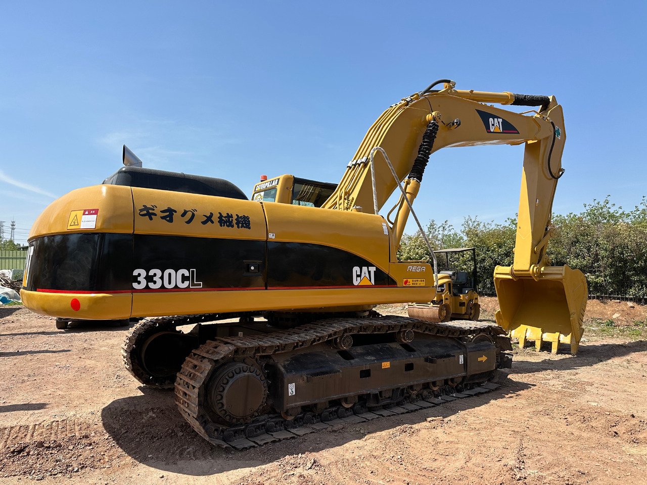 CAT 330CL - Demolition excavator: picture 2 CAT 330CL - Demolition excavator: picture 2