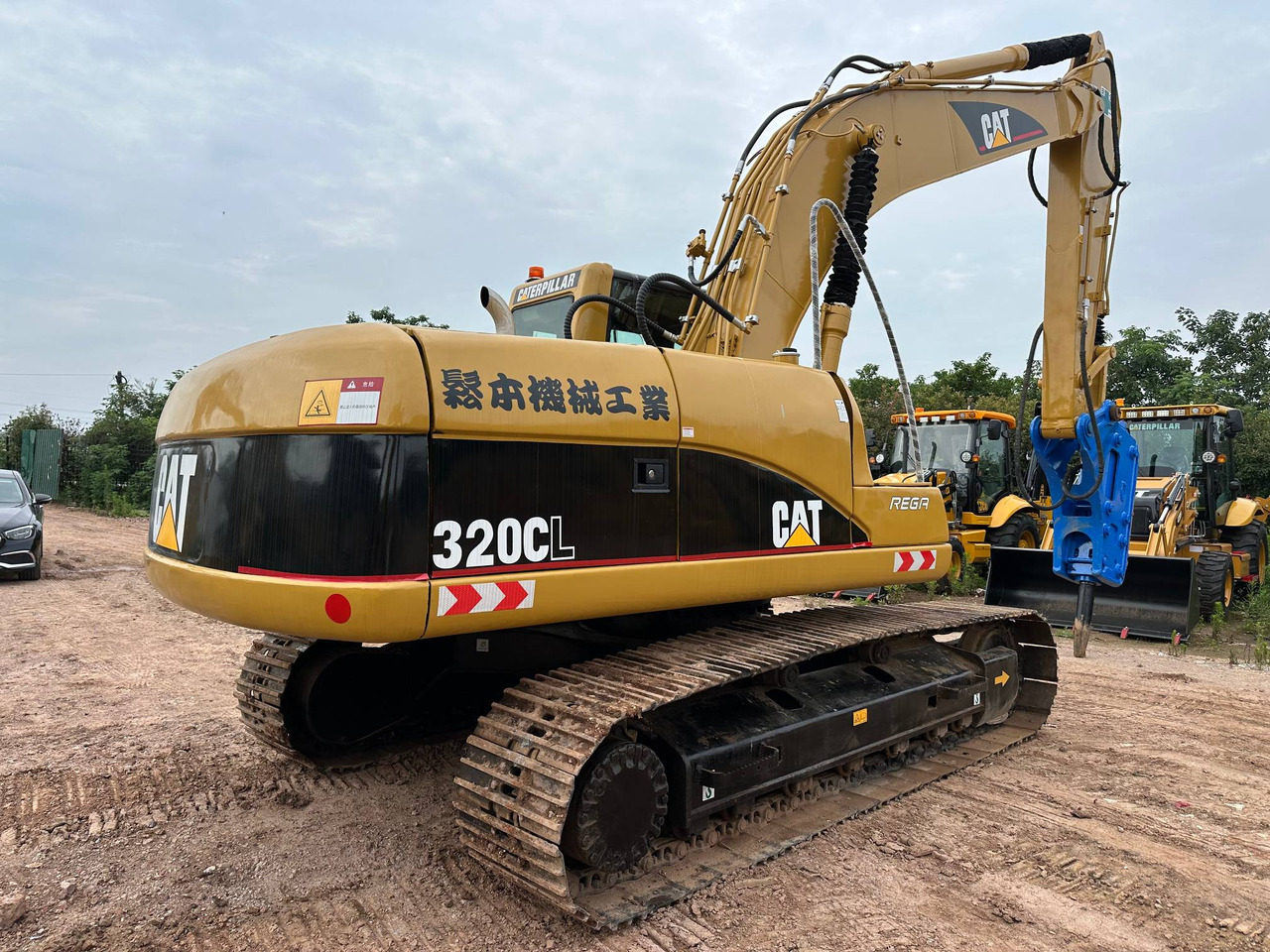 CATERPILLAR 320CL - Crawler excavator: picture 2 CATERPILLAR 320CL - Crawler excavator: picture 2