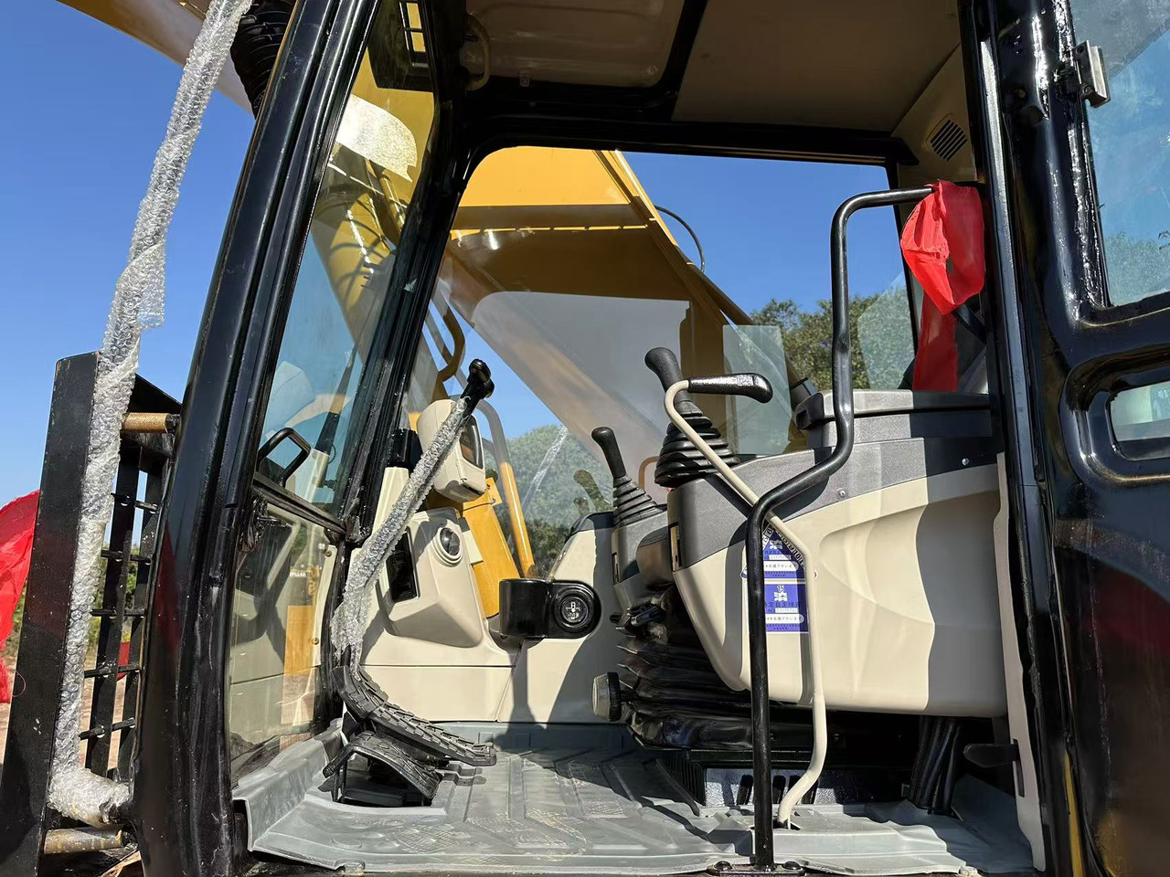 Excavator CATERPILLAR 330CL: picture 7