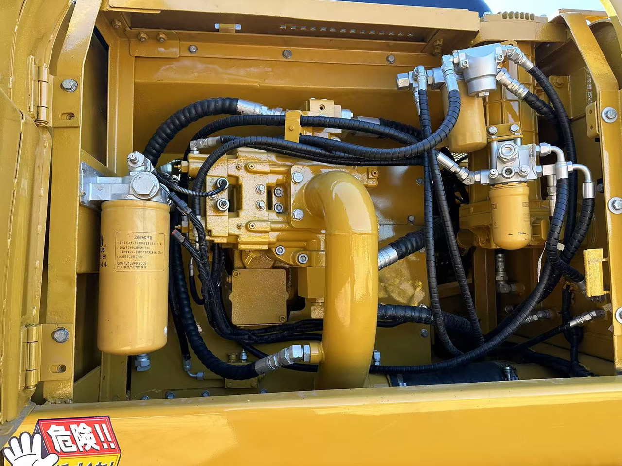Excavator CATERPILLAR 330CL: picture 6