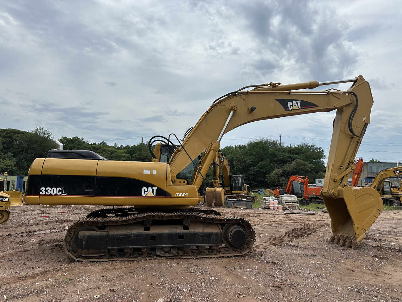CATERPILLAR 330CL - Excavator: picture 2 CATERPILLAR 330CL - Excavator: picture 2