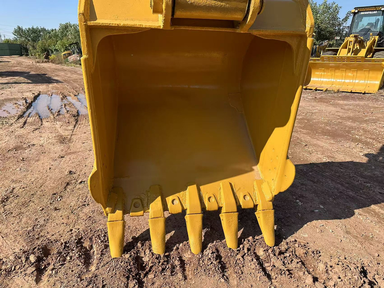 Excavator CATERPILLAR 330CL: picture 9