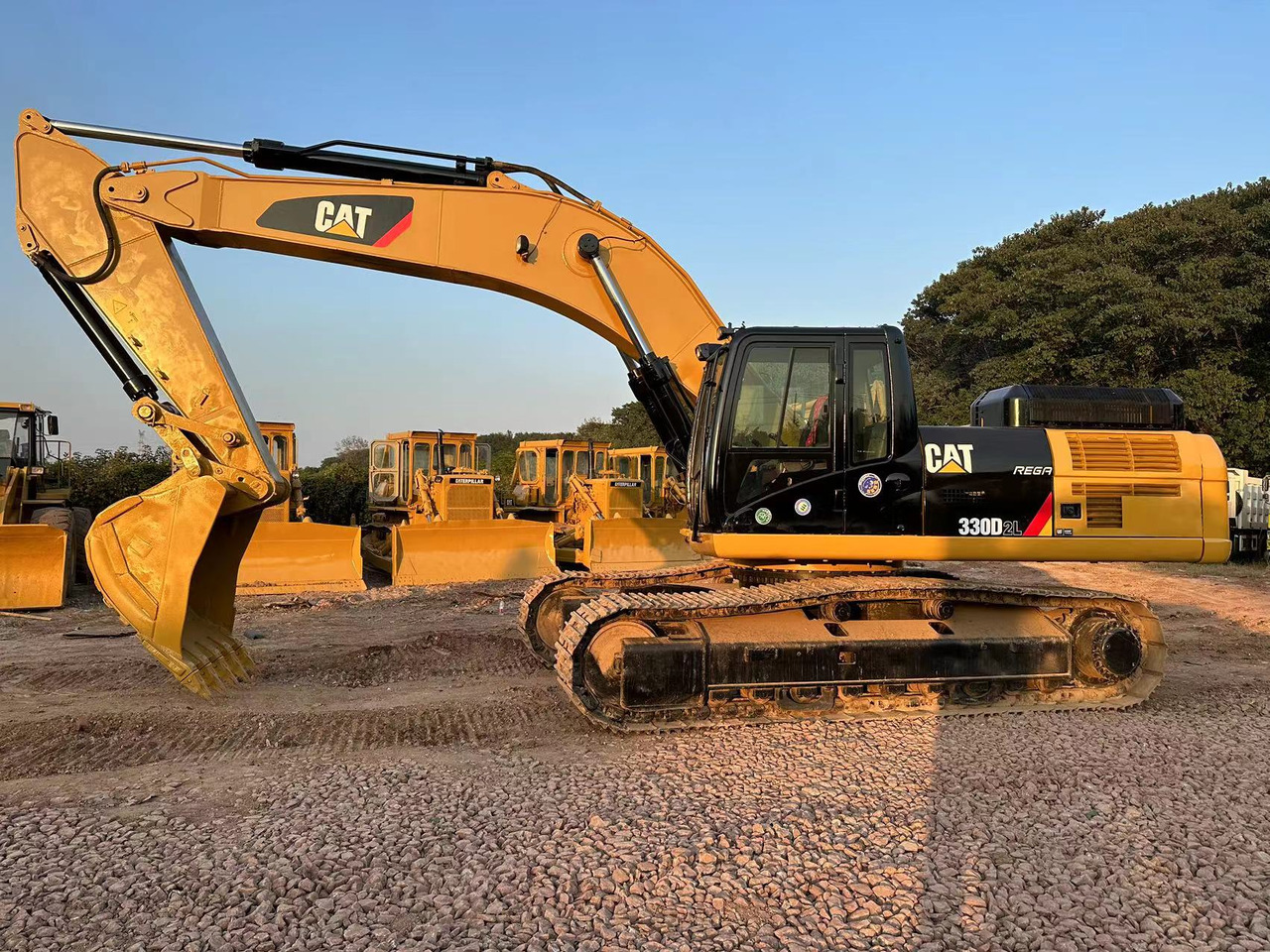 CATERPILLAR 330D - Crawler excavator: picture 1 CATERPILLAR 330D - Crawler excavator: picture 1