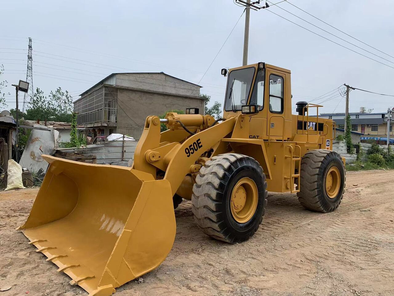 CATERPILLAR 950E - Wheel loader: picture 1 CATERPILLAR 950E - Wheel loader: picture 1