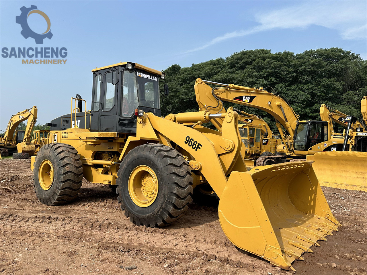 Wheel loader CATERPILLAR 966F: picture 7