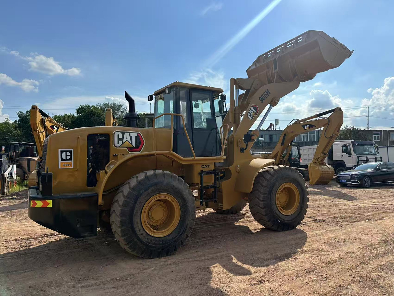 Wheel loader CATERPILLAR 966H: picture 10