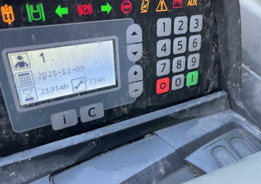 Reach truck BT RRE140H: picture 6