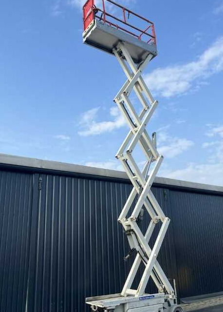 Scissor lift JLG 2630ES: picture 7