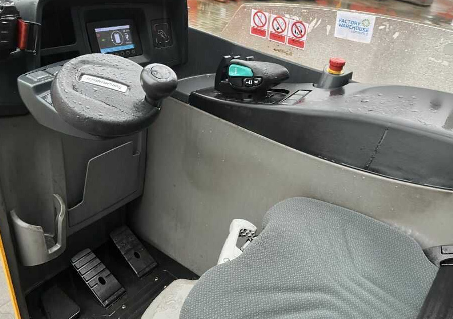 Reach truck Jungheinrich ETV214: picture 6