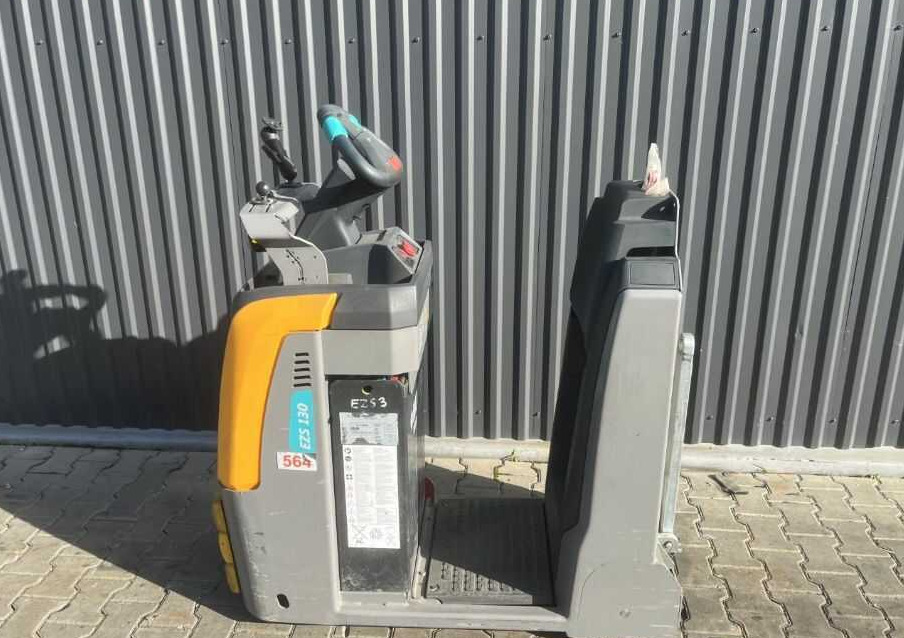 Jungheinrich EZS130 - Tow tractor: picture 2 Jungheinrich EZS130 - Tow tractor: picture 2