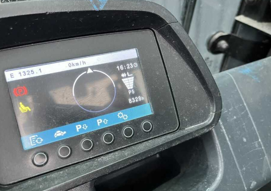 Jungheinrich TFG430s - LPG forklift: picture 5 Jungheinrich TFG430s - LPG forklift: picture 5