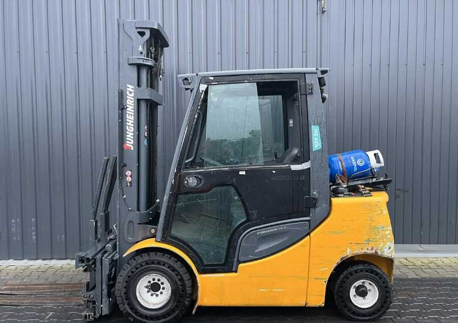Jungheinrich TFG430s - LPG forklift: picture 2 Jungheinrich TFG430s - LPG forklift: picture 2