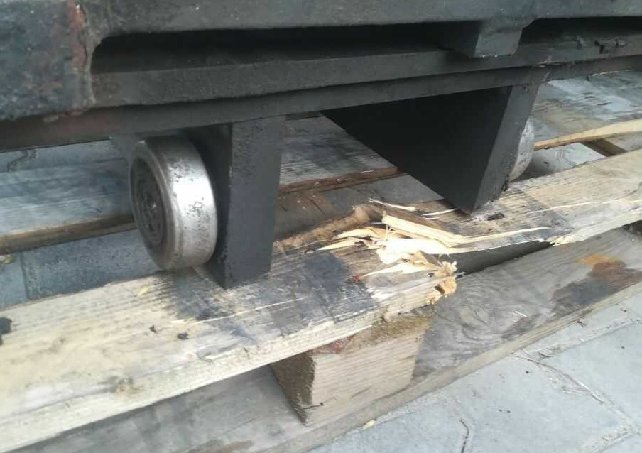 Kaup Triple pallet handlers - Forks for Forklift: picture 2 Kaup Triple pallet handlers - Forks for Forklift: picture 2