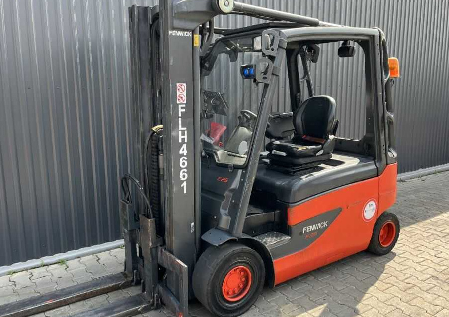 Linde E25L-02 - Electric forklift: picture 1 Linde E25L-02 - Electric forklift: picture 1