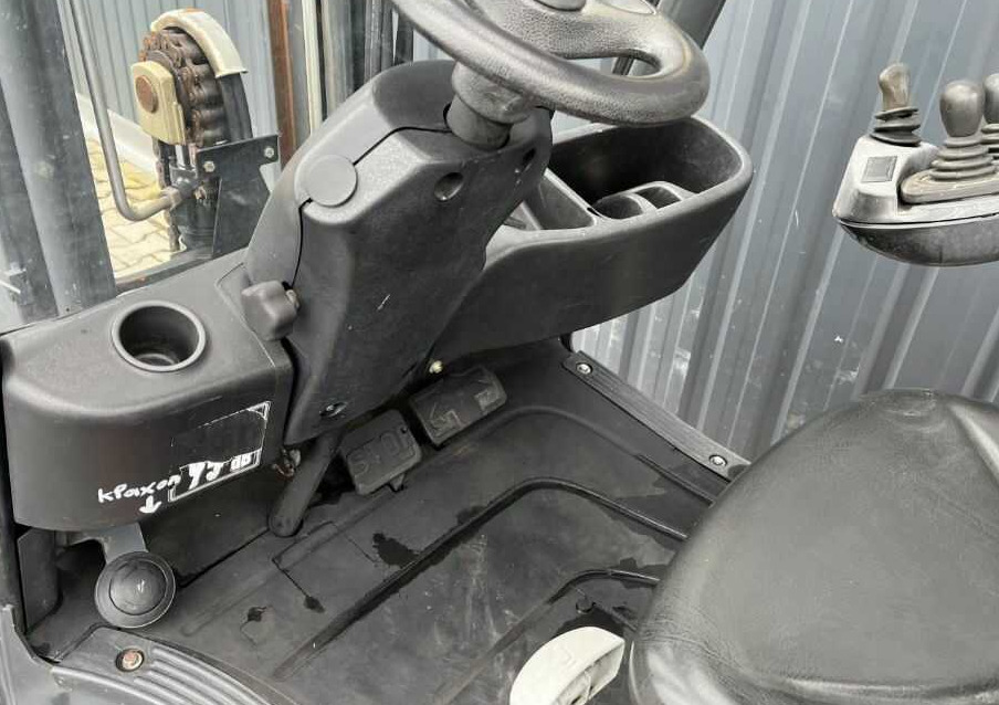 LPG forklift Linde H16T-01: picture 8