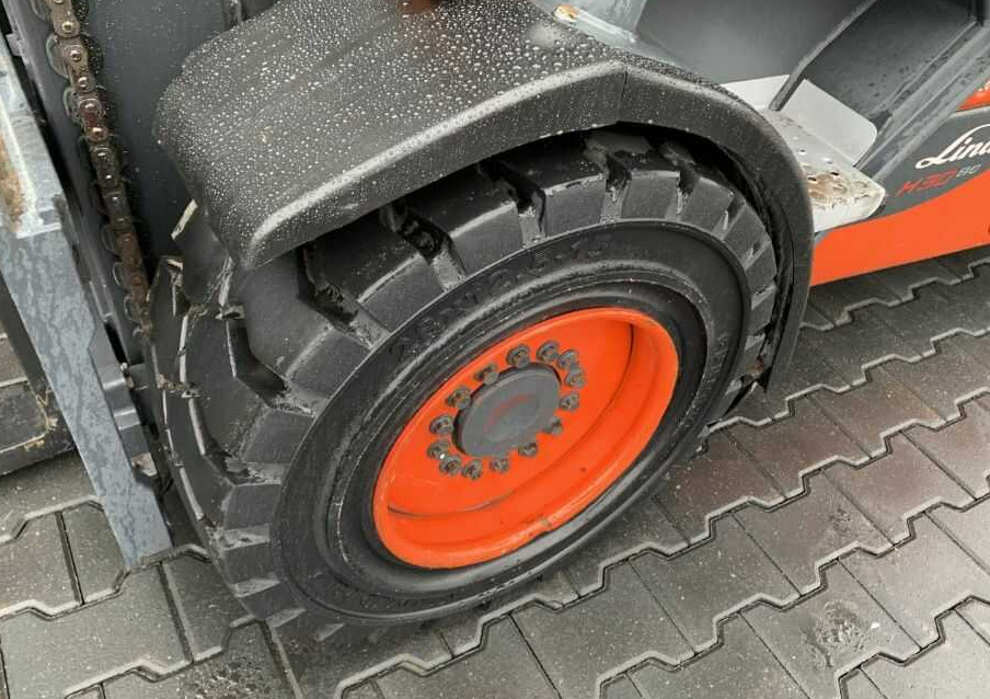 Linde H30T-02 - LPG forklift: picture 2 Linde H30T-02 - LPG forklift: picture 2