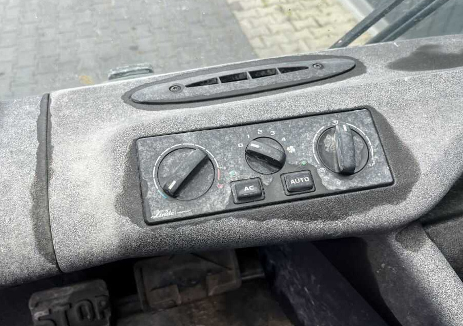 Diesel forklift Linde H70D-03: picture 6