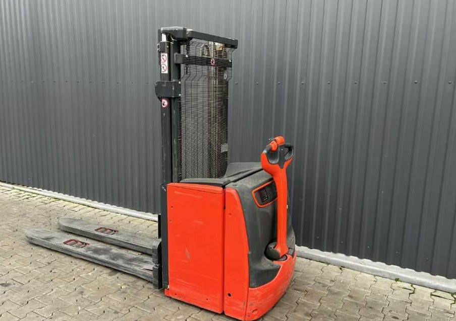 Linde L20 - Stacker: picture 3 Linde L20 - Stacker: picture 3